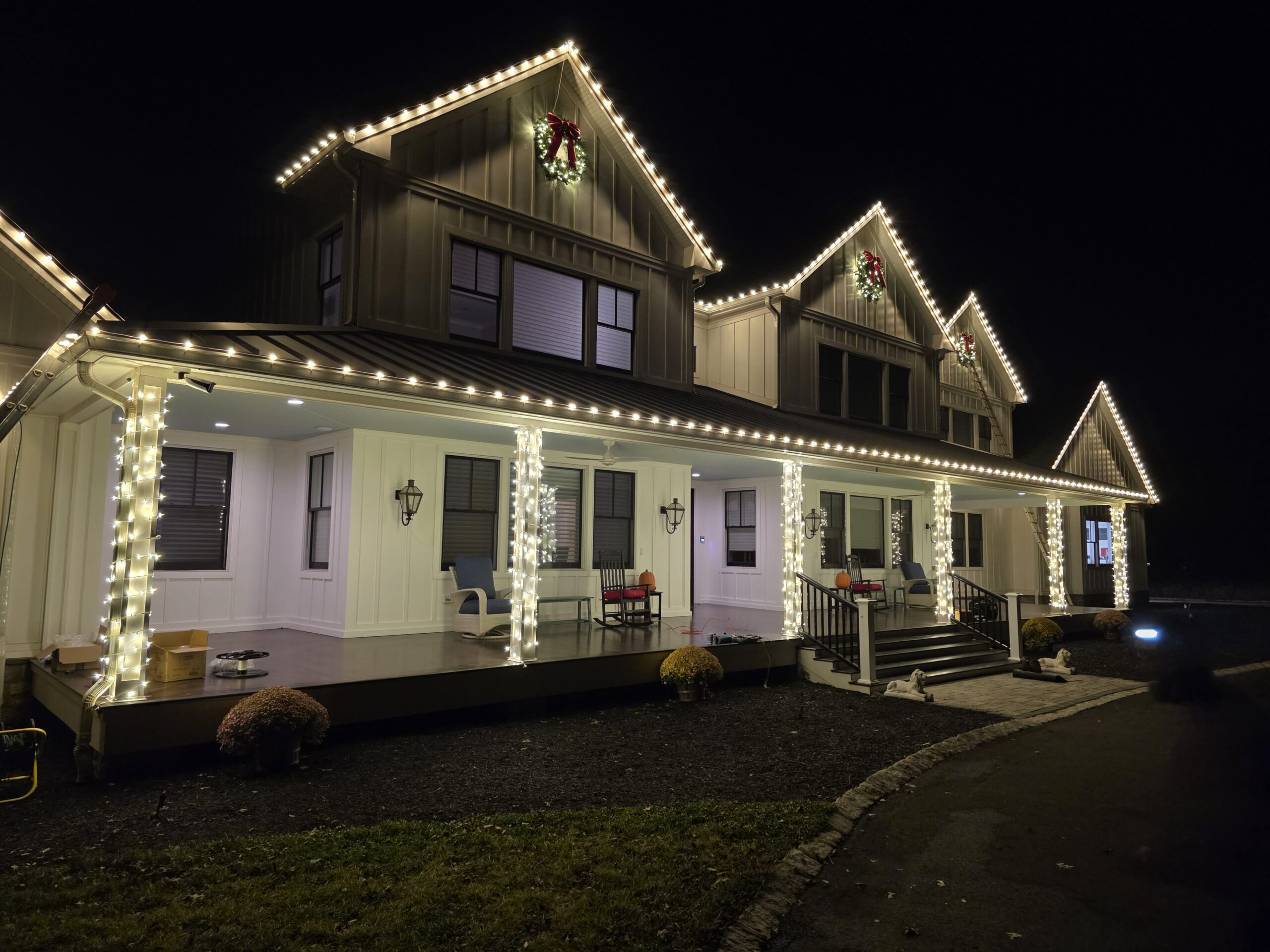 C9 Holiday LIghts Installation